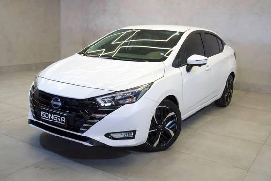 NISSAN VERSA 1.6 16V FLEX EXCLUSIVE XTRONIC NISSAN VERSA 1.6 16V FLEX EXCLUSIVE XTRONIC